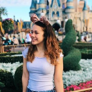 Meet your Posher, Miya